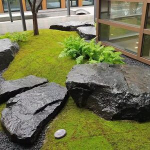 China Black Stone For Garden Landscaping (1)