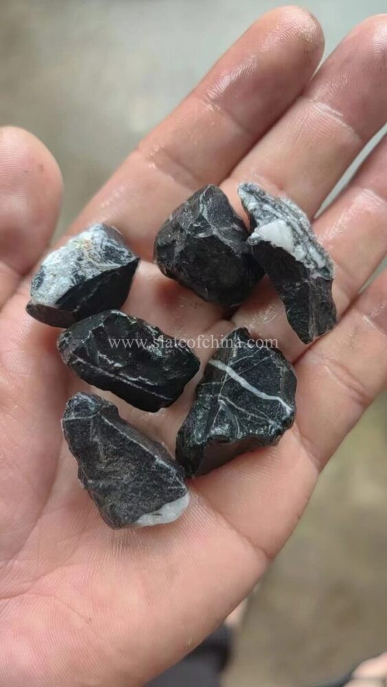 China Black Gravel (7)